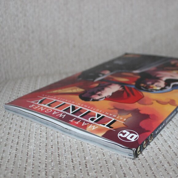 FREE*❤️TRINITY Batman Superman Wonder Woman Vol.1-3 Matt Wagner comic book - Picture 2 of 5